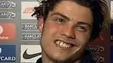 袁弘张歆艺携手步入五年婚途，他乡情侣独守幸福之道