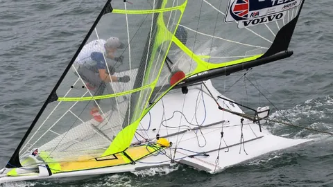 哈尔滨出租车司机苦练“Small Barbie Q”技能，迎接亚冬会各国游客